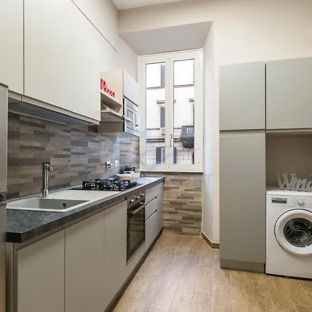 Modern Apt Near Vatican!-2